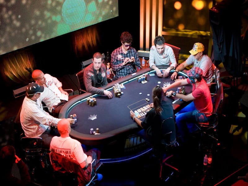 Trò chơi đánh bài poker là gì? 